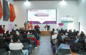 Acerca Gobierno de la Ciudad temas de transparencia y datos personales a estudiantes de la Universidad IEU