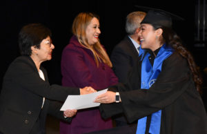 Rectora Lilia Cedillo preside graduación de la Licenciatura en Estomatología