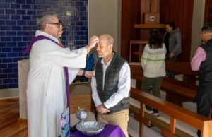 Preparando en alma y cuerpo por el porvenir: IBERO Puebla celebra el Miércoles de Ceniza