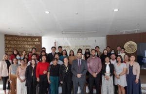 Estudiantes universitarios participan en “Magistratura por un día” en el TEEP