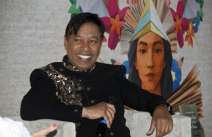 Ángeles Mastretta y el traductor Anisuz Zaman presentan obras en la FENALI 39