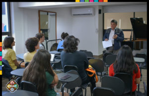 Estudiantes de Música de la UDLAP fortalecen su formación con clase magistral de piano y taller de jazz