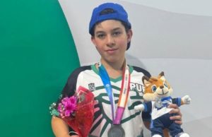 Máximo Domínguez le da la Quinta Medalla a los Titanes del Club ALPHA en la Olimpiada Nacional de Natación