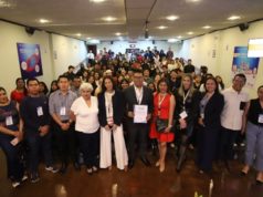 El senador Néstor Camarillo Medina dialoga con estudiantes del Centro de Investigación y Estudios Universitarios para el Desarrollo (CIEUD)