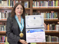 Académica de FFyL-BUAP recibe Doctorado Honoris Causa por la OIICE