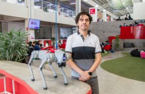 Un nuevo integrante de la IBERO Puebla: perro robot llega al campus