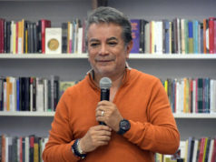 El humor, una vía para lidiar con el caos: Freddy Ortega
