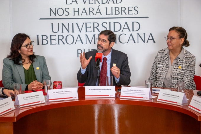 Relaciones Internacionales IBERO